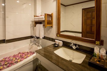 Empress Residence Resort & Spa