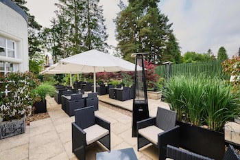 Cairn Lodge