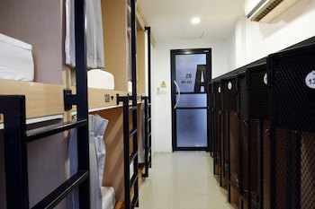 18 Coins Budget Hotel