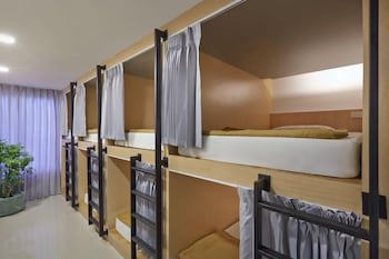 18 Coins Budget Hotel