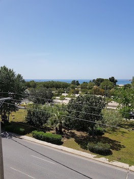 Parthenis Riviera Hotel fotoğrafı
