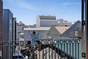 King And Queen Hotel Suites