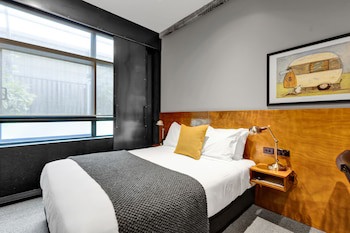 King And Queen Hotel Suites