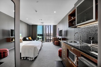 King And Queen Hotel Suites