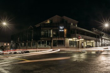 King And Queen Hotel Suites