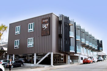 King And Queen Hotel Suites