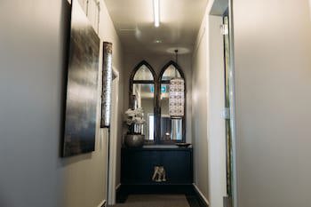 King And Queen Hotel Suites