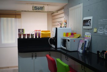 Ari House - Hostel