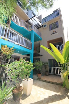 Mr Holidays Hotel