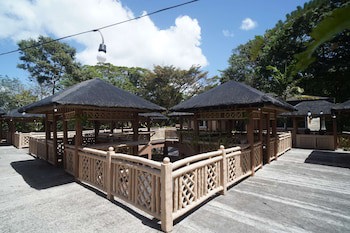 Forest Crest Nature Hotel & Resort