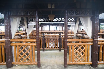 Forest Crest Nature Hotel & Resort