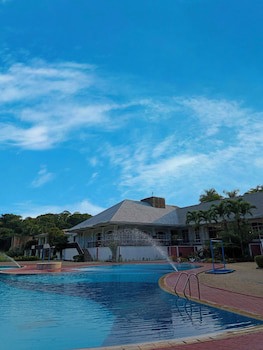Forest Crest Nature Hotel & Resort