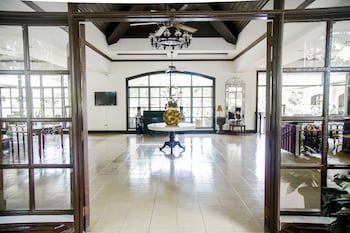 Forest Crest Nature Hotel & Resort