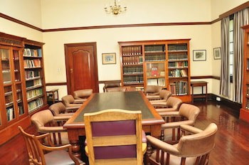 The Bulawayo Club