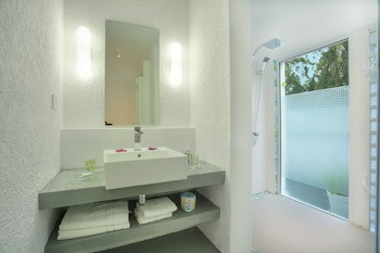 Esprit Libre Restaurant And Guest House
