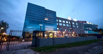 The Golden Plaza Hotel & Spa