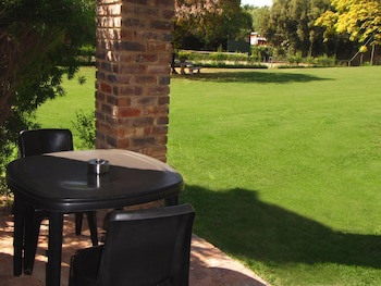 African Footprints Lodge