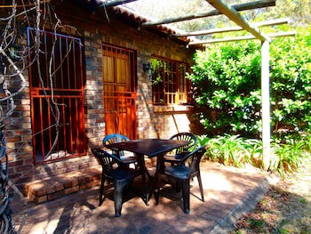 African Footprints Lodge