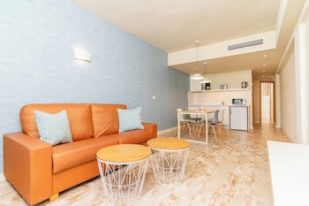 Hovima La Pinta Beachfront Family Hotel