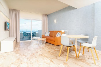 Hovima La Pinta Beachfront Family Hotel