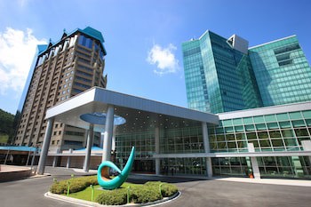 High1 Grand Hotel Convention Tower
