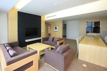 High1 Grand Hotel Convention Tower