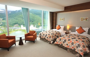 High1 Grand Hotel Convention Tower