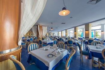 Regency Hotel And Spa