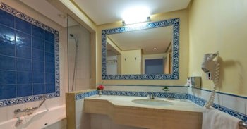 Regency Hotel And Spa