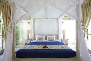 Artemis Villa And Hotel