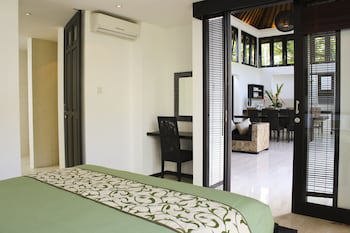 Artemis Villa And Hotel