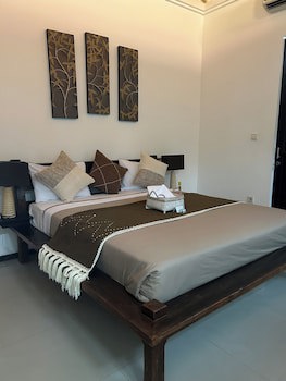 Artemis Villa And Hotel