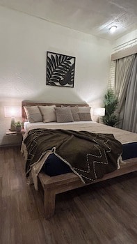 Artemis Villa And Hotel
