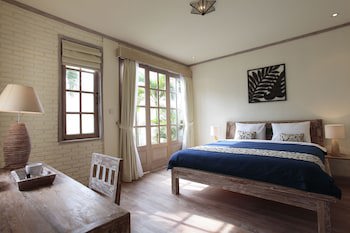 Artemis Villa And Hotel