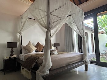 Artemis Villa And Hotel