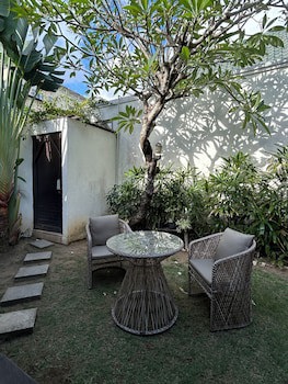 Artemis Villa And Hotel