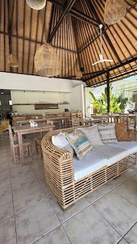 Artemis Villa And Hotel