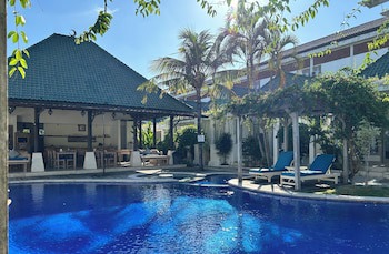 Artemis Villa And Hotel