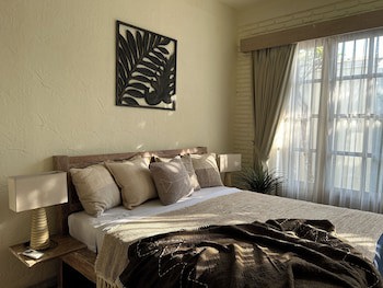 Artemis Villa And Hotel