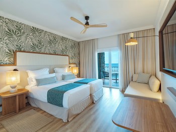Dreams Madeira Resort Spa & Marina