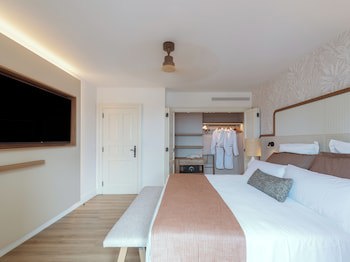 Dreams Madeira Resort Spa & Marina