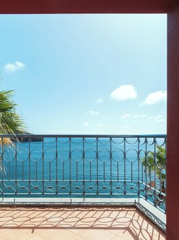 Dreams Madeira Resort Spa & Marina