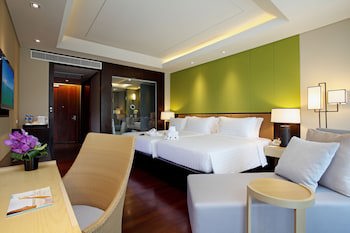 Graceland Khao Lak Hotel And Resort - Adults Only