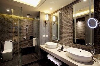 Graceland Khao Lak Hotel And Resort - Adults Only