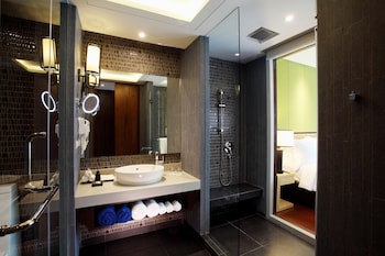 Graceland Khao Lak Hotel And Resort - Adults Only