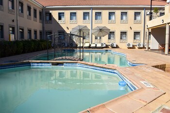 Cresta Mahalapye