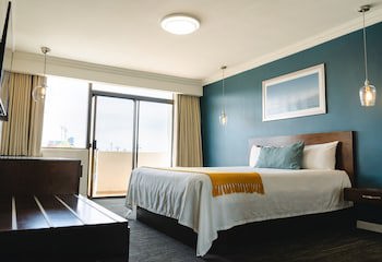 Corona Hotel & Spa