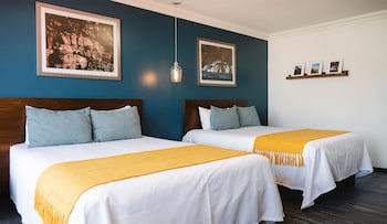 Corona Hotel & Spa