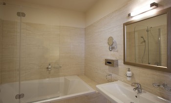 Barokk Hotel Promenad Gyor