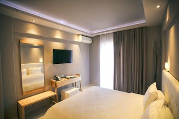 Royal Hotel and Suites galeri fotoğrafı